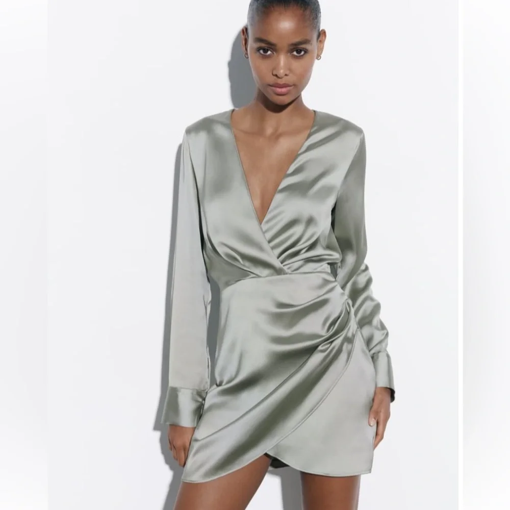[ ₹1400 ] Zara Satin Dress - Picture 7 of 7